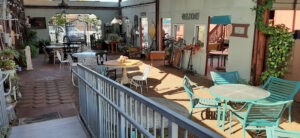 Kaffee Meister - Lakeside Coffee Bar & Drive-Thru - El Cajon