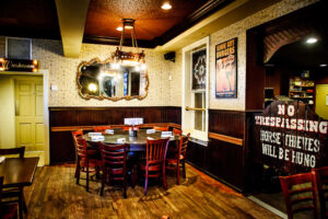 Klondike Kate's Restaurant & Saloon - Newark