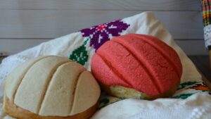 La Perla Bakery - Framingham