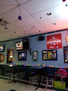 Larry's Bar & Grill - Romeoville
