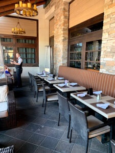 Larsen's Grill - Simi Valley