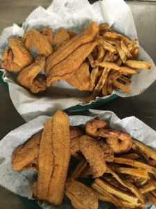 Lavue Bar & Grill - Chicago Heights