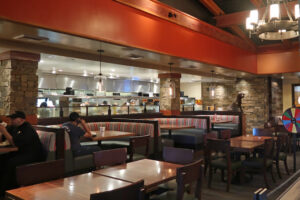 Lazy Dog Restaurant & Bar - Valencia