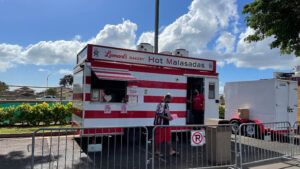 Leonard's Malasadamobile Wagon - Waipahu