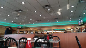 Leon's Family Dining - Dearborn
