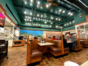 Leo's Coney Island - Novi