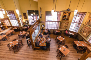 Linn's Restaurant - Cambria