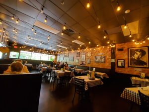 Little Pops NY Pizzeria - Naperville