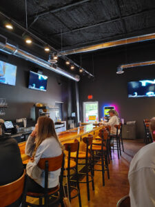 Live Edge Bar & Grill - Mountain Home