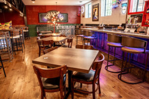 Lola's Burger & Tequila Bar - Roswell
