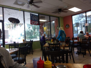 Loreen's Corner Kitchen - Palm Bay