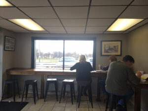 Louie's Hot Chicken & Barbecue - Louisville