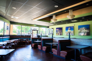 Lucky's Restaurant & Bar - Lacey
