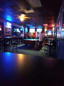 Lucky's Tavern - Hesperia