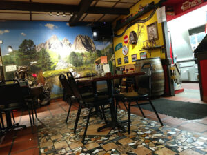 Lucy's Diner - Fontana