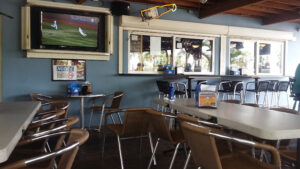 Luke's Sports Shack Bar & Grill - Largo