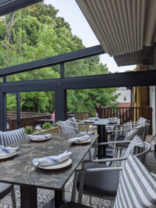 Lulu Lounge & Bistro - Edgewater