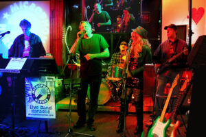 MICROPHONE HEROES - Live Band Karaoke - Calabasas