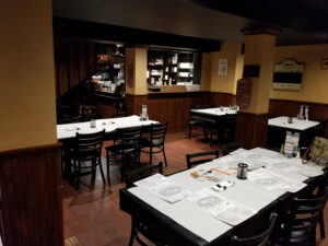MJ's Restaurant Bar and Grill - Tinton Falls