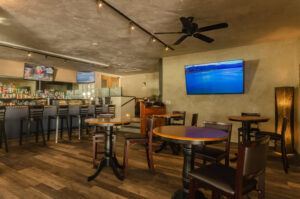 MONSOON BAR & GRILL - Kihei