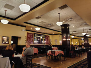 Maggiano's Little Italy - Bellevue