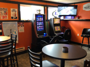 Main Gate Bar & Grill - Springfield