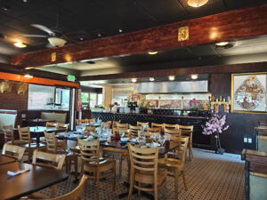 Mano Thai Diner - South Salt Lake