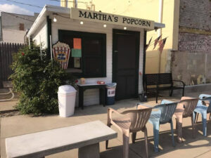 Martha's popcorn - Auburn