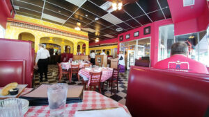 Martinelli's Little Italy - Salina