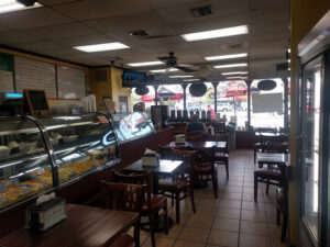 Max Bialystok & Company: Bagels and Deli - Long Beach