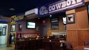 Maxie's Grill & Tap Room - Pinehurst