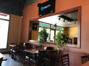 Me-n-Ed's Pizzeria - Visalia