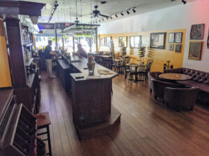 Meri merlo vino bar - Bardstown
