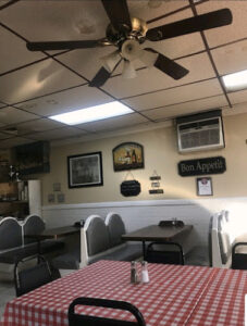 Minervini's Pizzeria - Wallingford