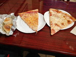 Monte’s Pizzeria - Smithtown
