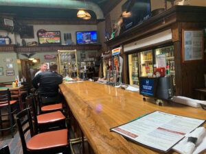 MoonCricket Grille - Winter Garden