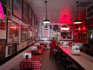 Mulberry Street Pizzeria - Beverly Hills