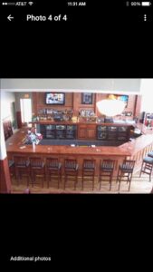 Murray's Irish Pub & Grill - Menominee