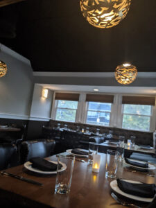 NOSH KITCHEN & COCKTAILS - Hauppauge