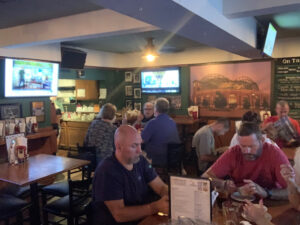 Natty Oaks Pub & Eatery - West Allis