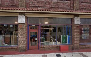 Neighbors Booze Bites - DeLand