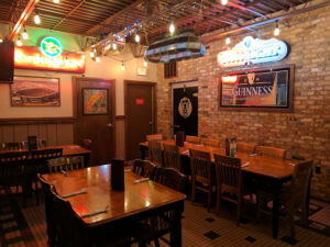 Nicky's Lionhead Restaurant - De Pere