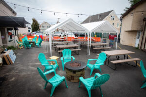 Nip n Tuck Bar & Package Goods - Long Branch