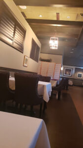 Noah's Restaurant & Lounge - Charleston