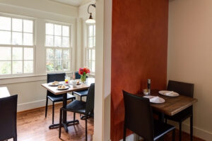 Oakhurst Inn Cafe & Espresso Bar - Charlottesville