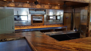 Oaks Lounge - Abbeville