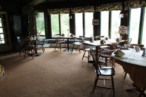 Old Orchard Inn - East Aurora