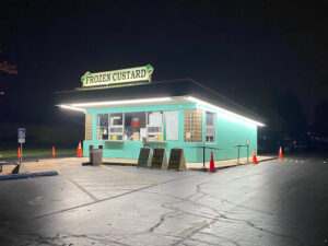 Ollie's Frozen Custard - Sycamore
