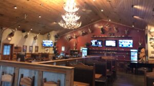 Open Season Sports Bar & Grill - Stuttgart