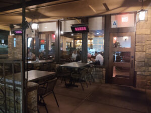 Oyster & Pearl Bar Restaurant - La Mesa